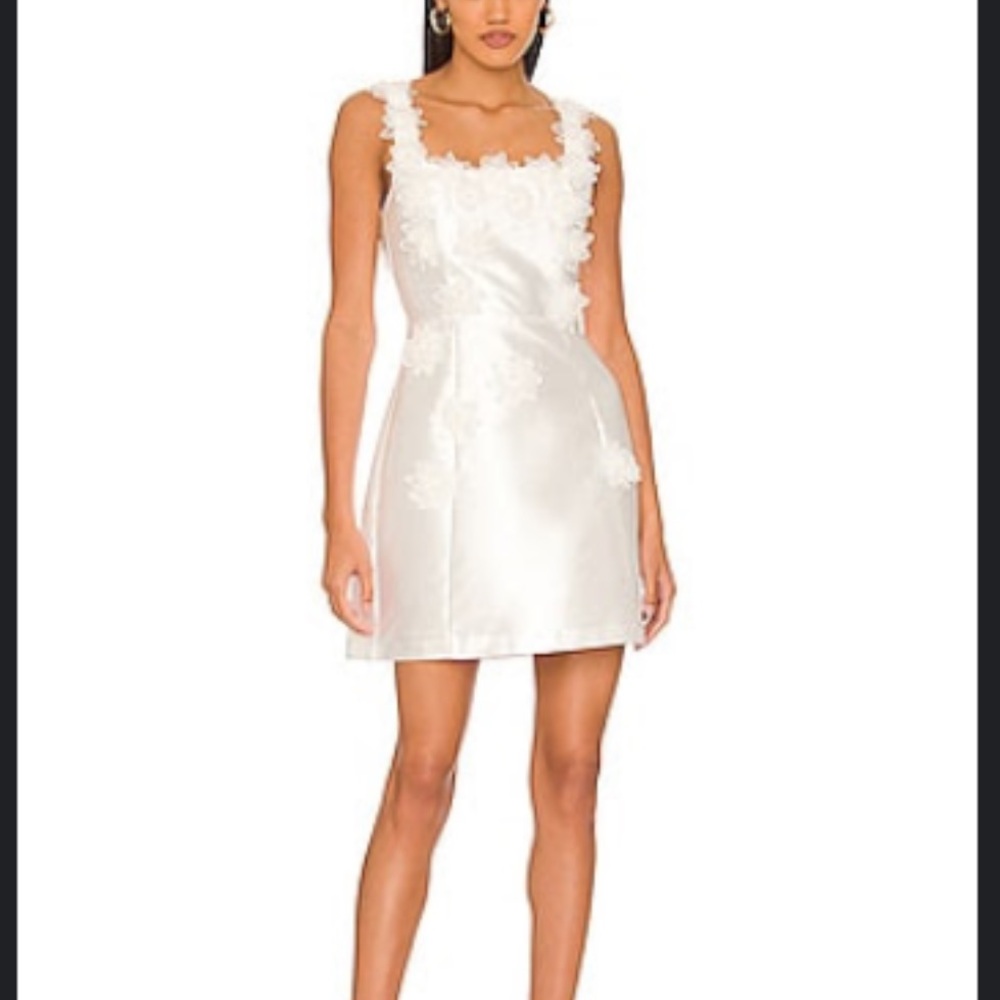 Elliatt elder dress in white